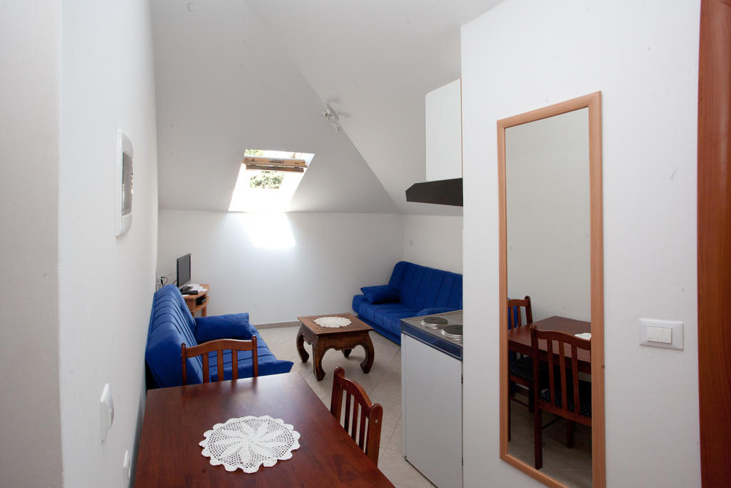 Yacht Beach Apartments Kaštela Zewnętrze zdjęcie